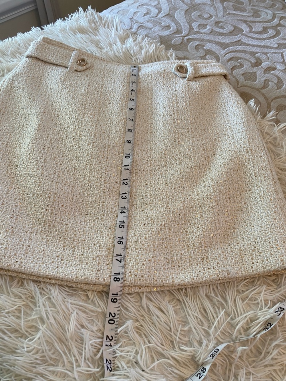 Ann Taylor Cream Tweed Mini Skirt Gold Thread Size 8 Elegant Luxe - Picture 4 of 12